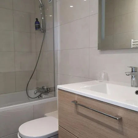 Ξενοδοχείο με διαμερίσματα Amhotel Italie 2*