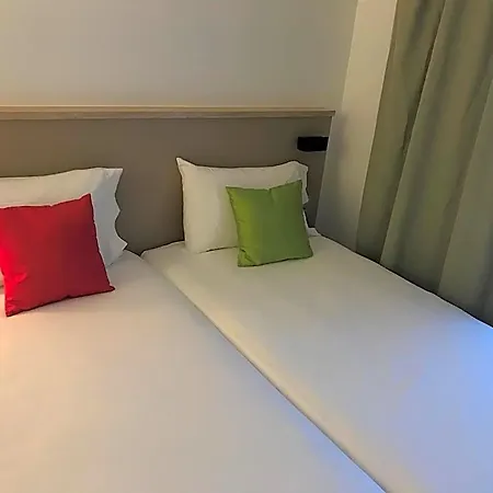 Am イタリー アパートホテル 2*